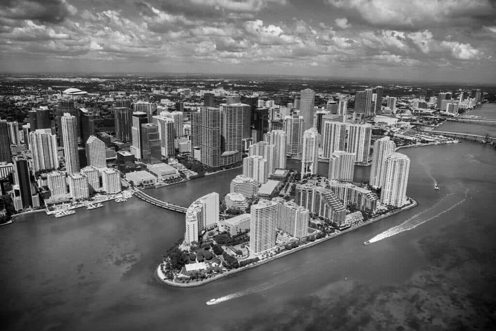 Résultats HYROX Miami 2026 : top performers et classements